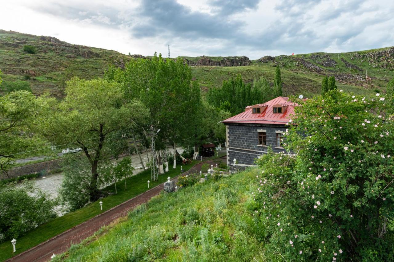 Hotel Katerina Sarayi 1877 Kars Exteriör bild