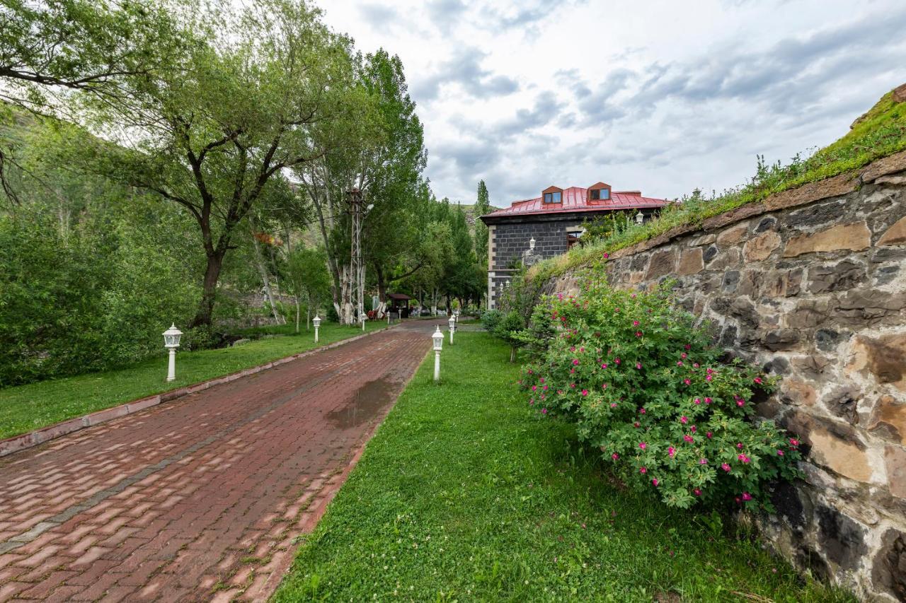 Hotel Katerina Sarayi 1877 Kars Exteriör bild